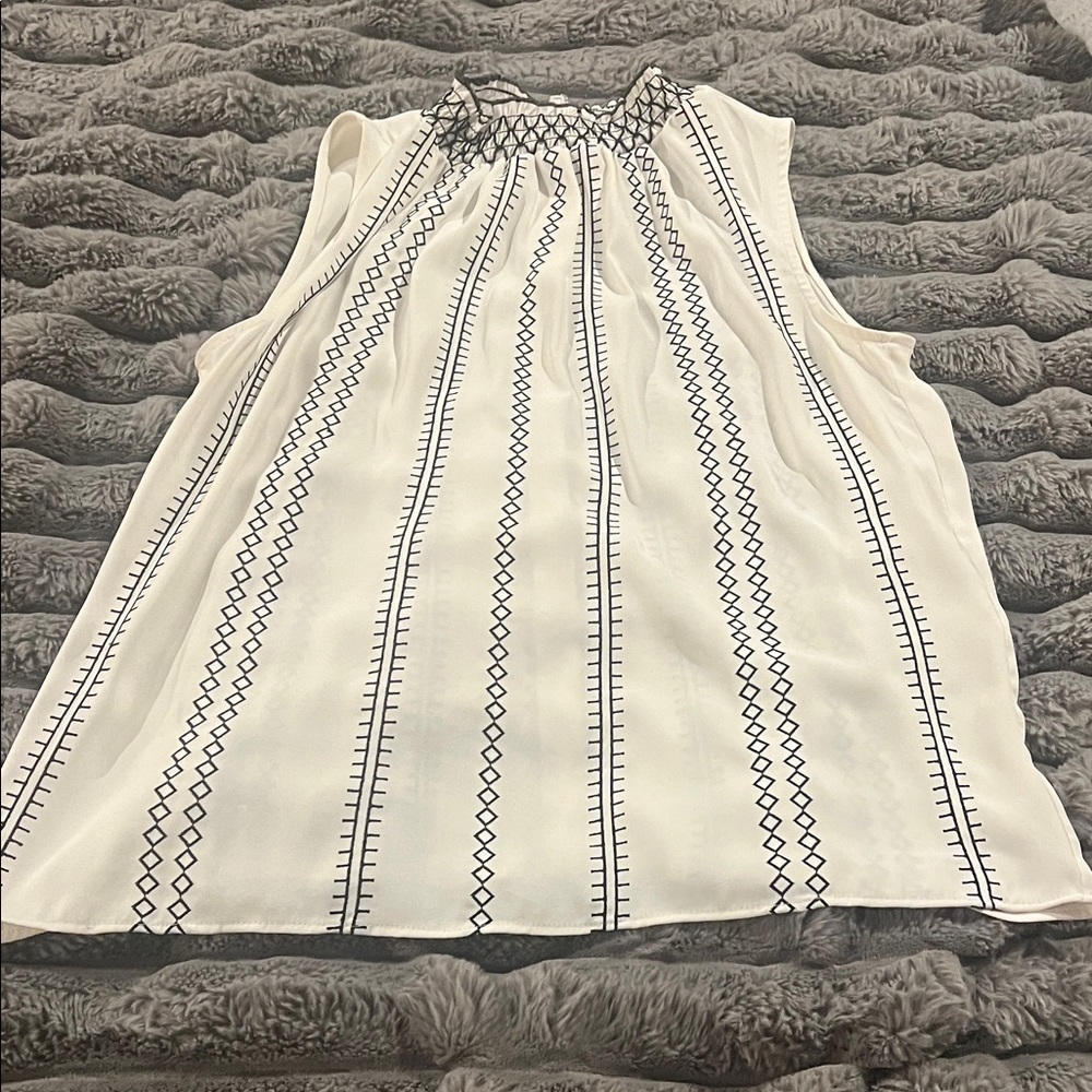 WHBM Sleeveless White Top with Black Geometric Pattern
